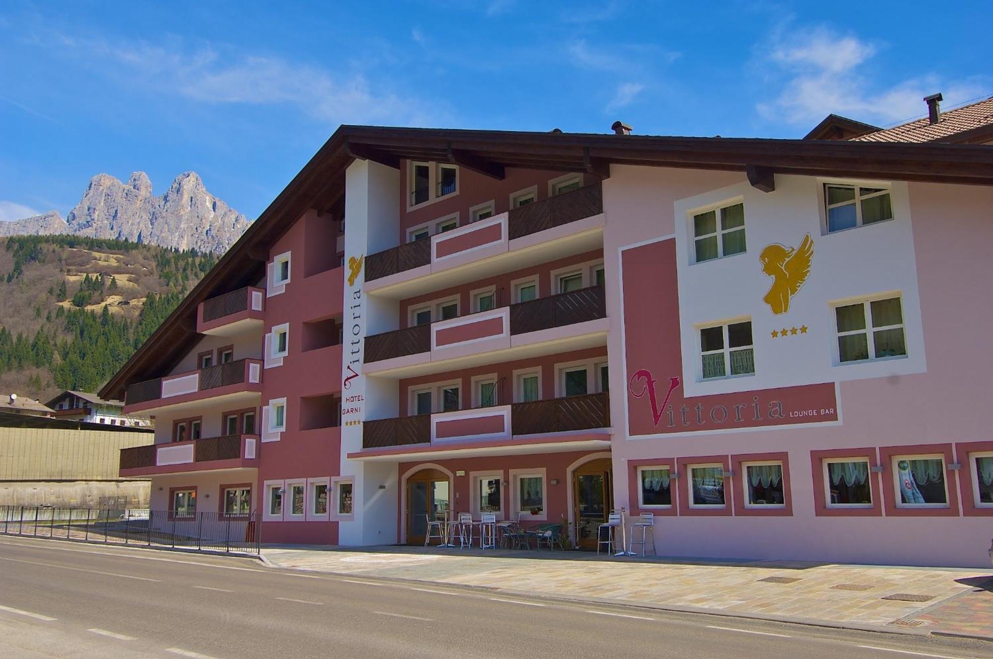 Hotel Garni Vittoria Fiera Di Primiero Ngoại thất bức ảnh