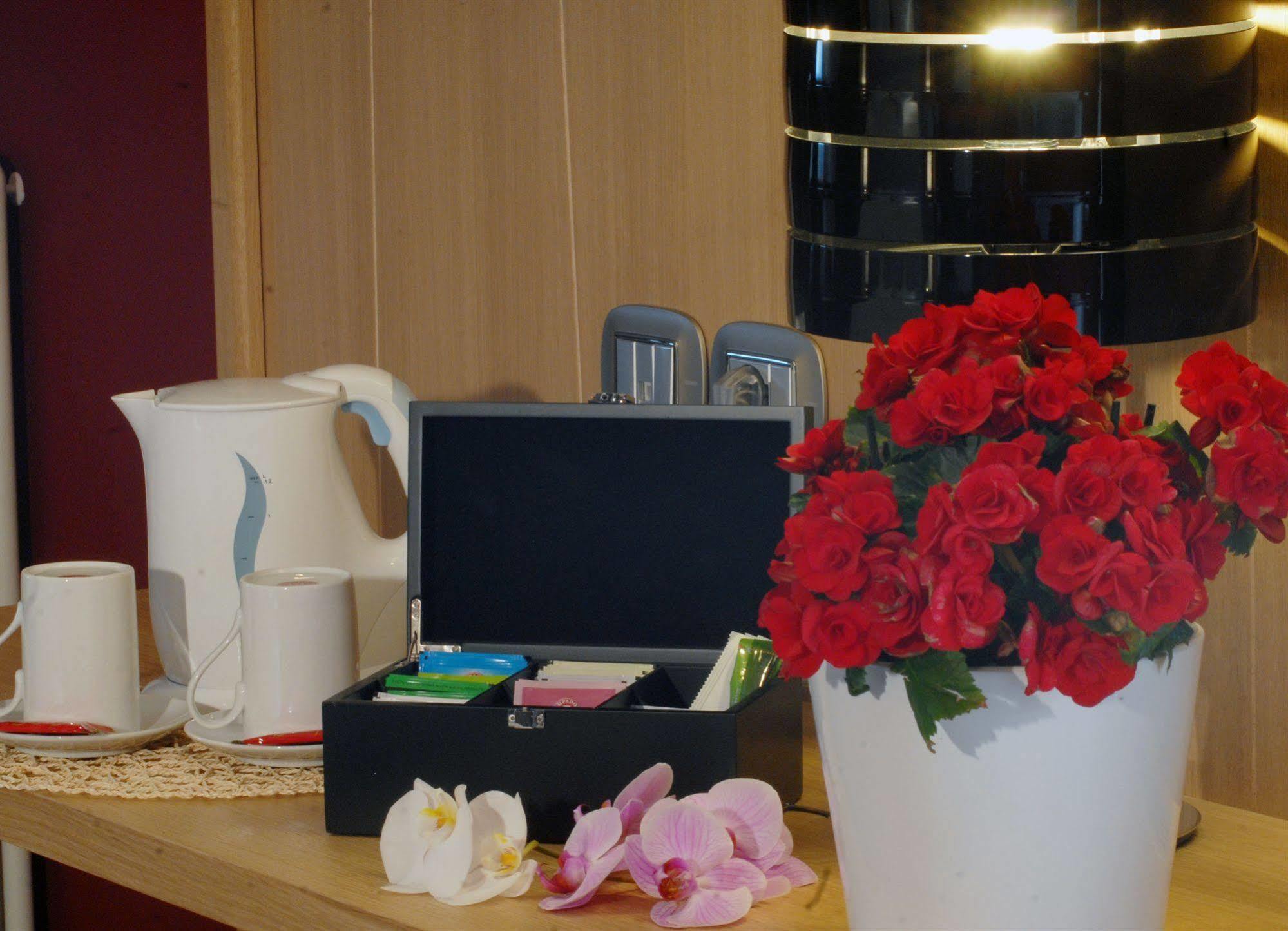 Hotel Garni Vittoria Fiera Di Primiero Ngoại thất bức ảnh
