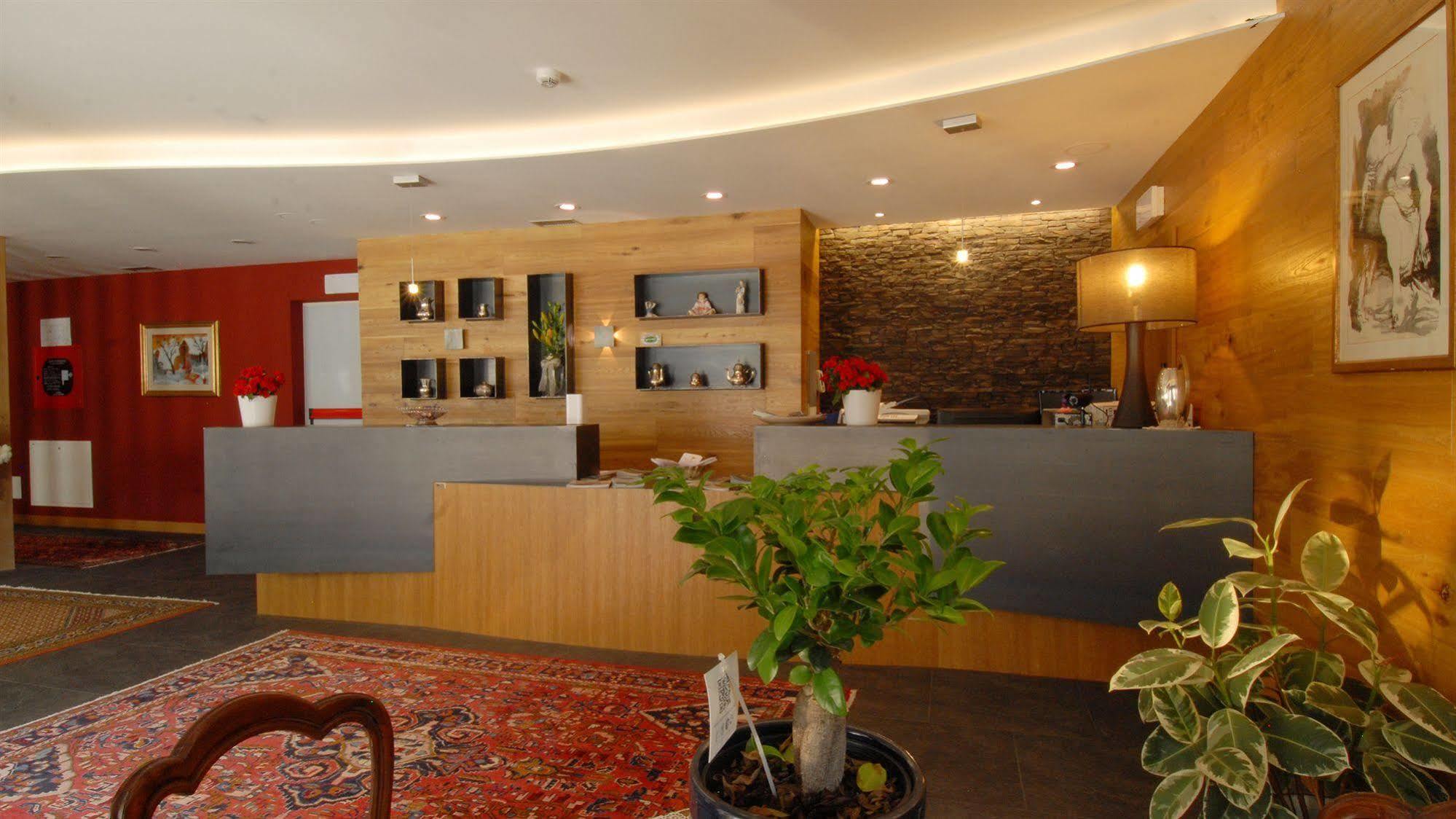Hotel Garni Vittoria Fiera Di Primiero Ngoại thất bức ảnh